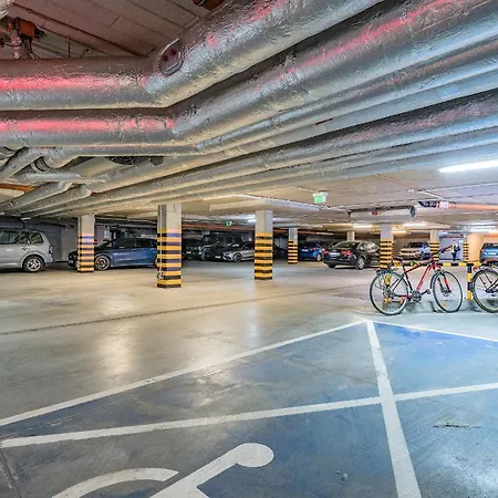 Hello Chmielna With Private Parking And Balcony Gdansk