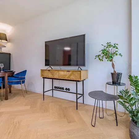 Hello Chmielna With Private Parking And Balcony Apartament Gdańsk
