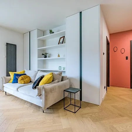 Hello Chmielna With Private Parking And Balcony Апартаменты *